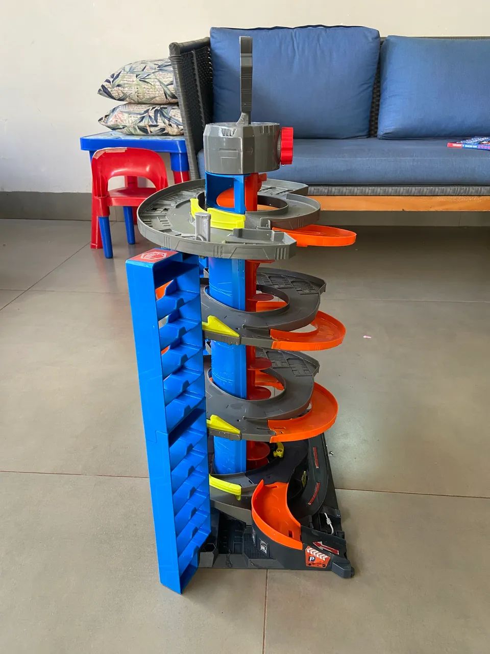 Mega garagem Hotwheels - Foto 3