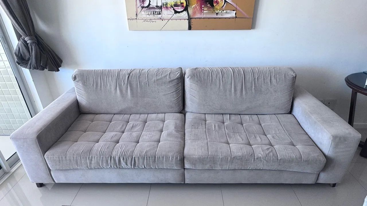Sofá 2,50m cinza claro, Confortável e em ótimo estado - Fortaleza - Foto 2