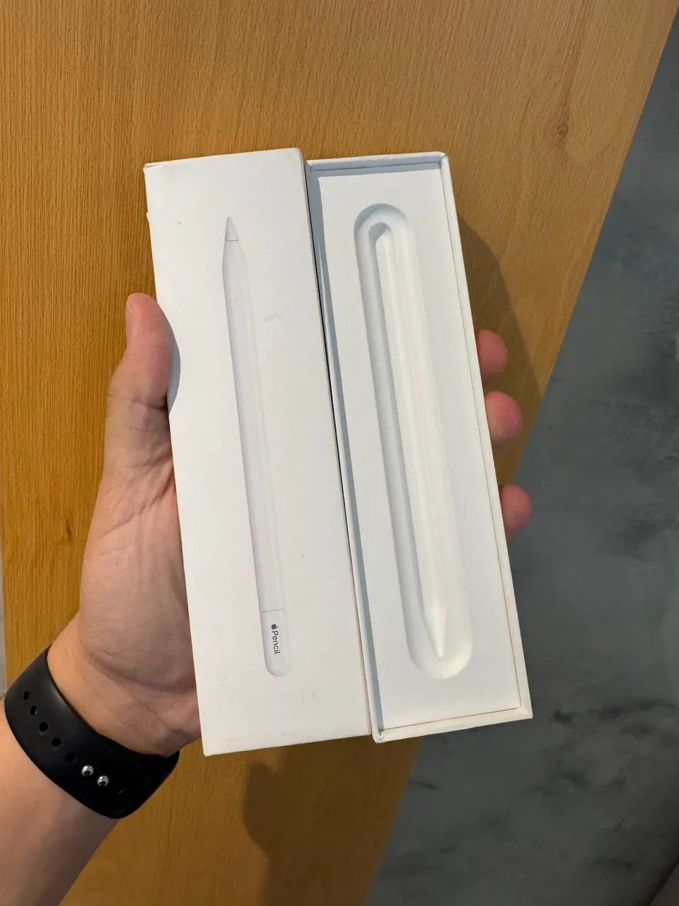 Caixa para Apple Pencil USB-C - Periféricos e Acessórios de