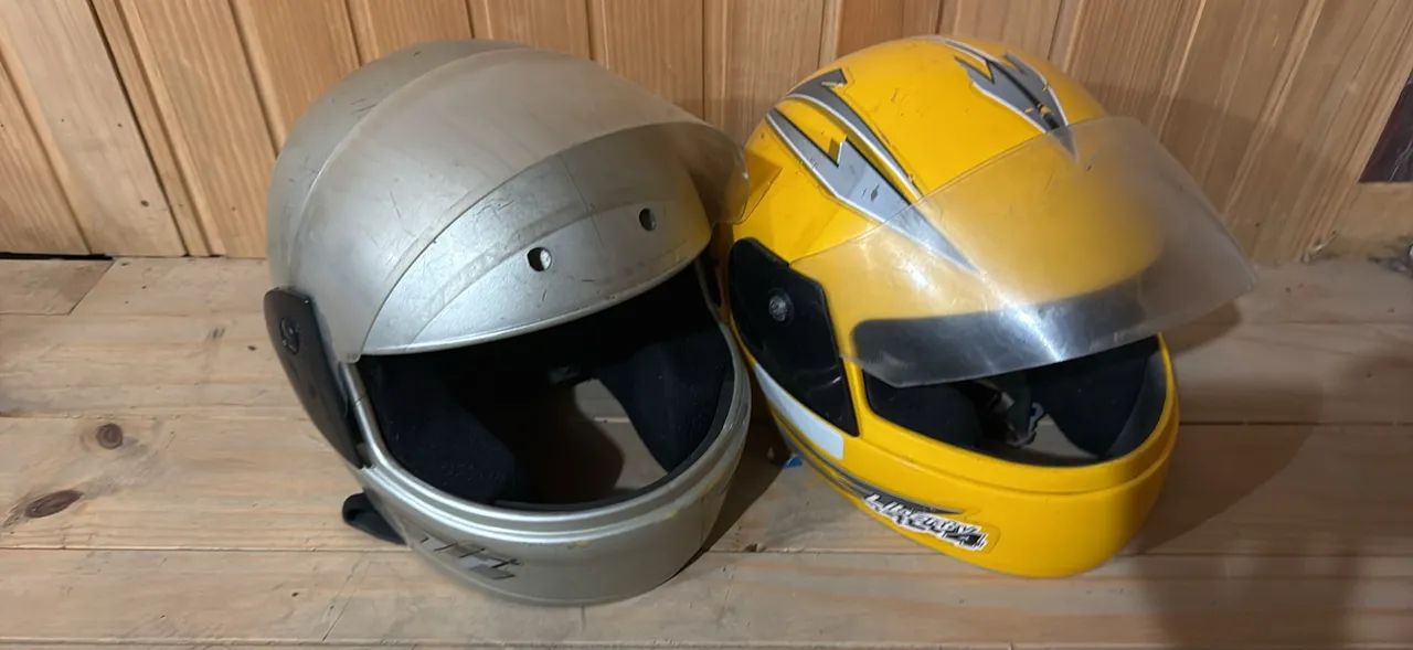 2 Capacetes 
