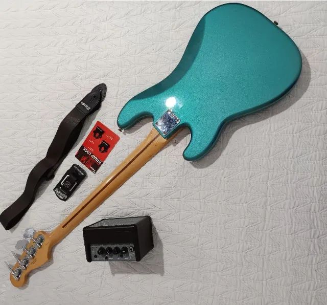 Baixo Fender Mexicano Azul Usado - Foto 4