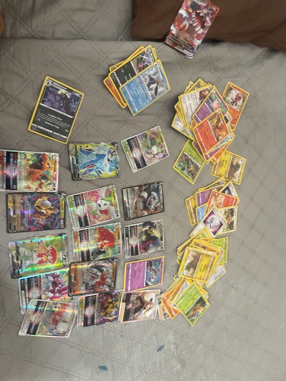 100 cartas mais 10 lendárias e mais raras - Foto 2