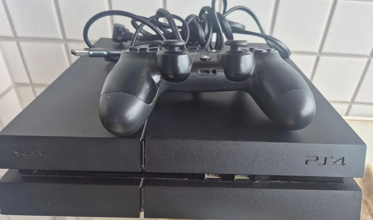 Ps4 com 01 controle e jogos - Foto 5