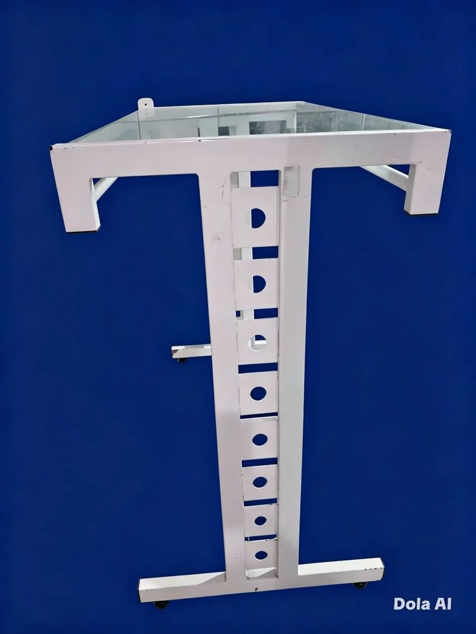 Mesa com tampa de vidro para confecção  - Foto 3