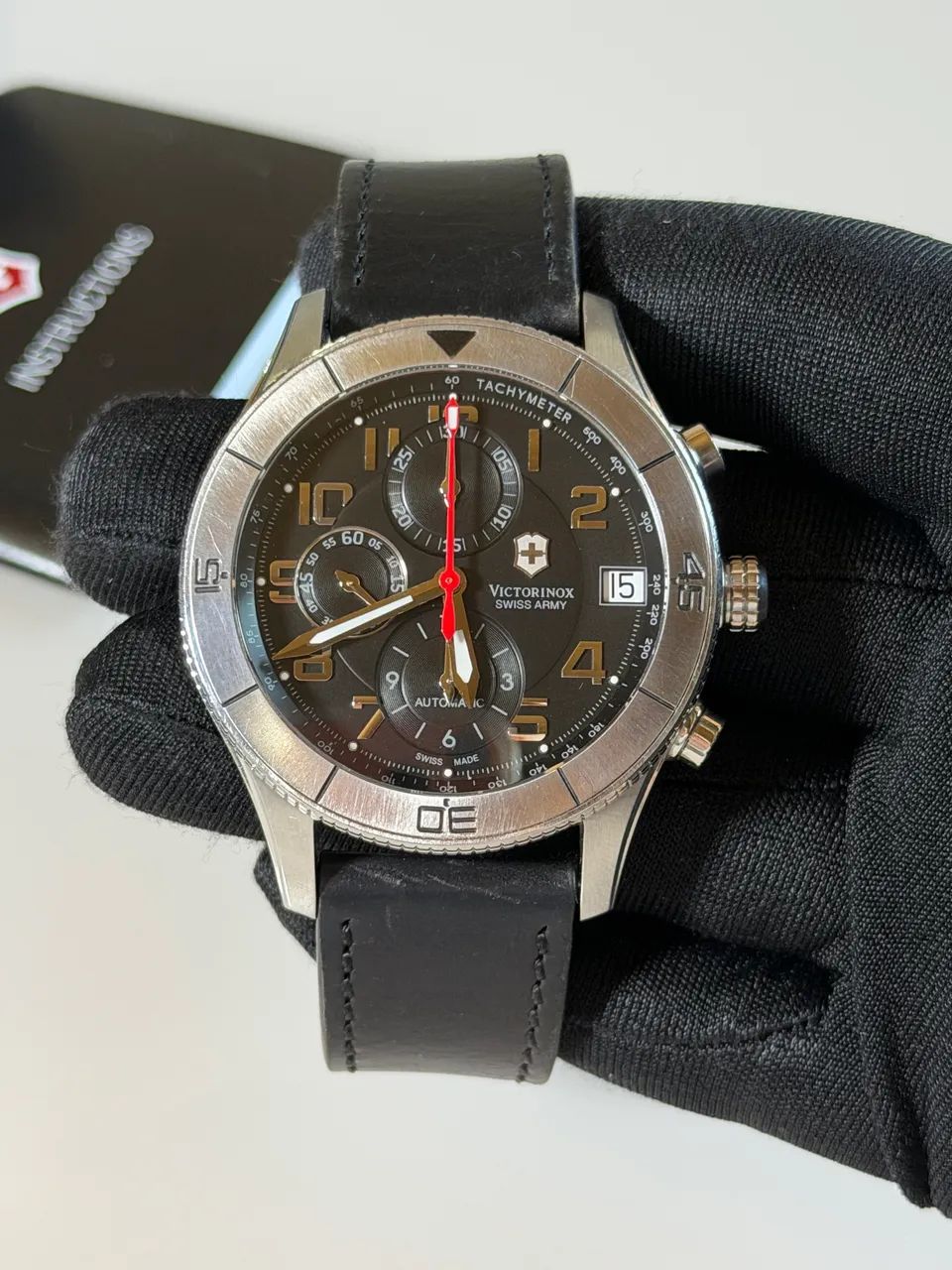 Relógio Victorinox Ambassador automático usado