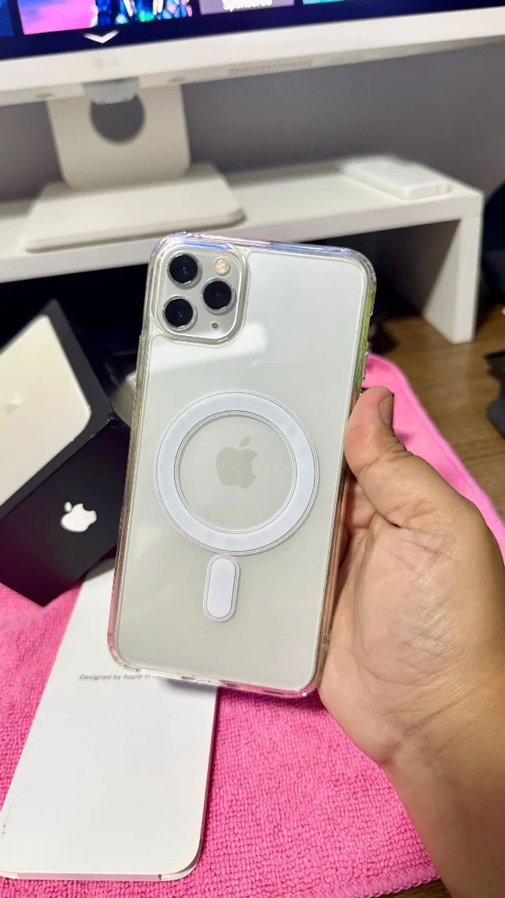 iPhone 11 Pro Max 64GB com Carregador, Caixa e Capa MagSafe - Foto 5