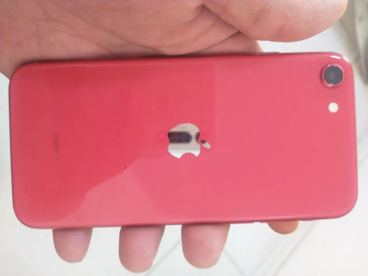 iPhone SE 2 sem marcas de uso! 