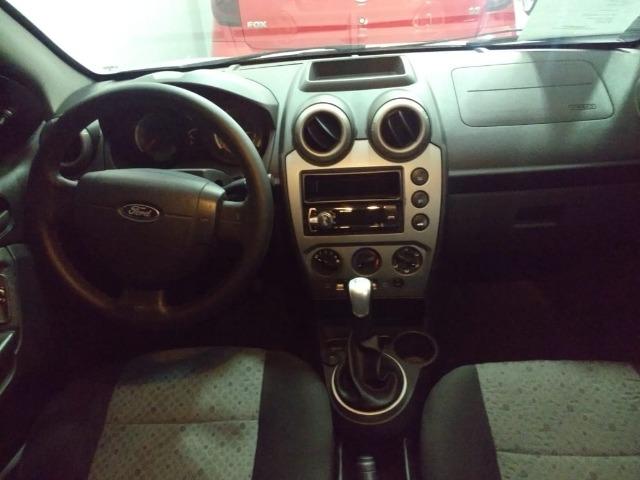 Fiesta Hatch 1.0 é Na World Car - Foto 7