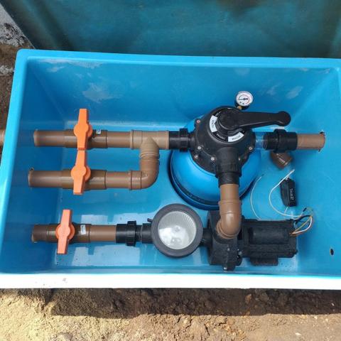 Vendo piscina de fibra, já instalada, contato *