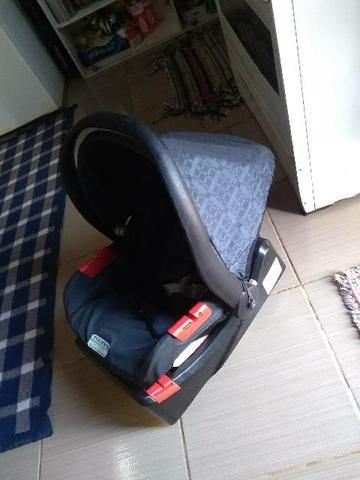 Bebê conforto com a base automotiva - Foto 2