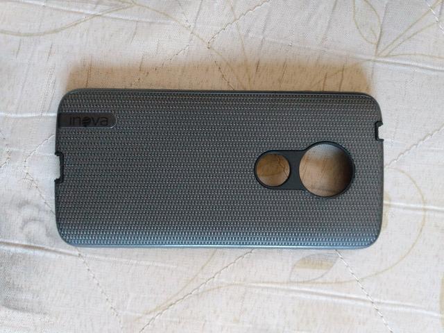 Vendo capinhas para moto e5 ou moto G6 play. Usadas, em ótimo estado!!