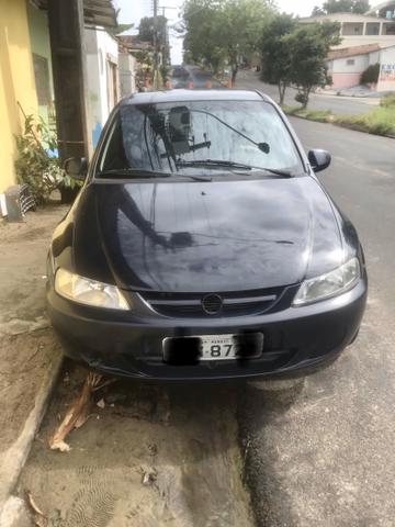 Celta 1.4 em bem conservado