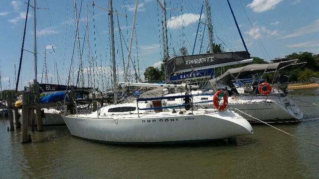 Veleiro Fast Ralf Tonner 303