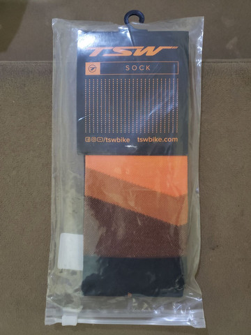 Meias Ciclismo TSW Compressão - Modelo