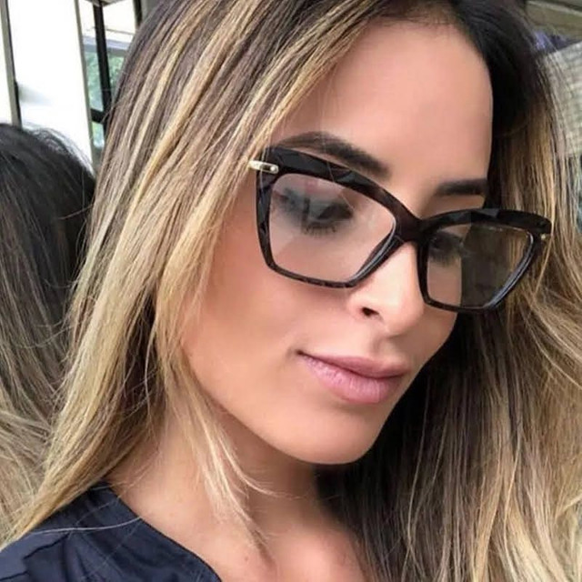 Lindas Armações de óculos feminino.