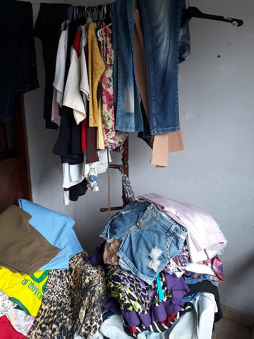 Roupas para bazar