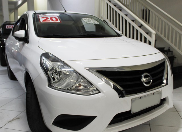 NISSAN VERSA 1.0 COMPLETO
