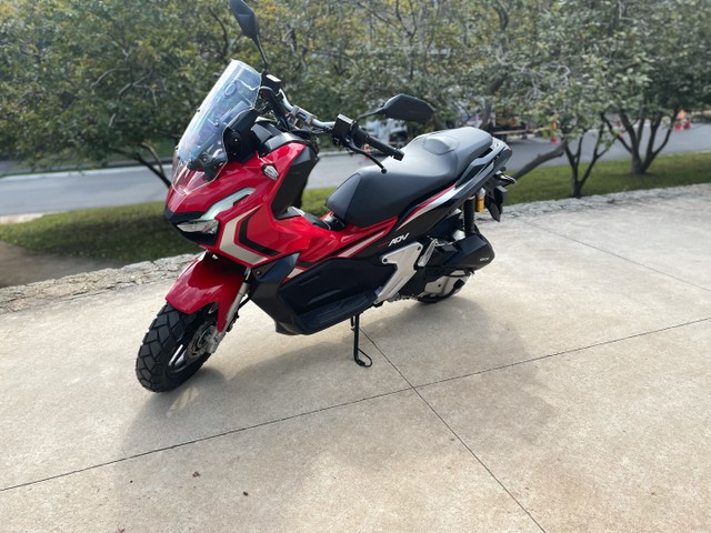 HONDA ADV