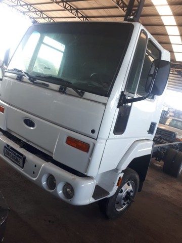 FORD CARGO 815E