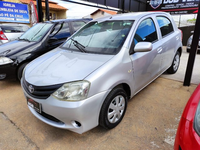 TOYOTA ETIOS HB 1.3 2013