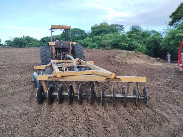 Trator Valmet 148 Com grade - Foto 5