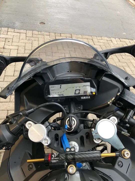 YAMAHA YZF R15 2024/2024 - Foto 10