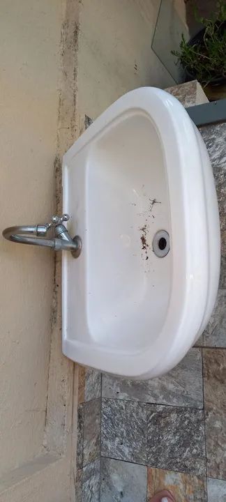 Lavatório de banheiro com coluna - Foto 3