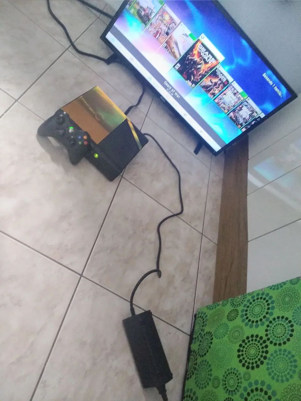 Xbox Dourado 360 RGH 3.0 Super Slim HD320GB Fonte 110v ou 220v 45 jogos instalados no HD  - Foto 2