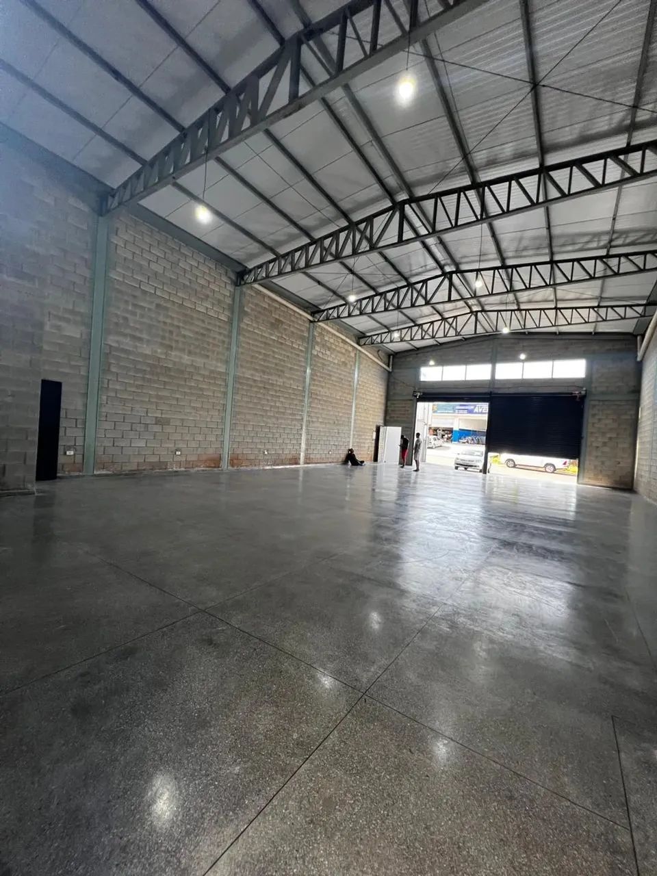 Imóvel para aluguel possui 234 metros quadrados em Jardim das Oliveiras - Senador Canedo - - Foto 3