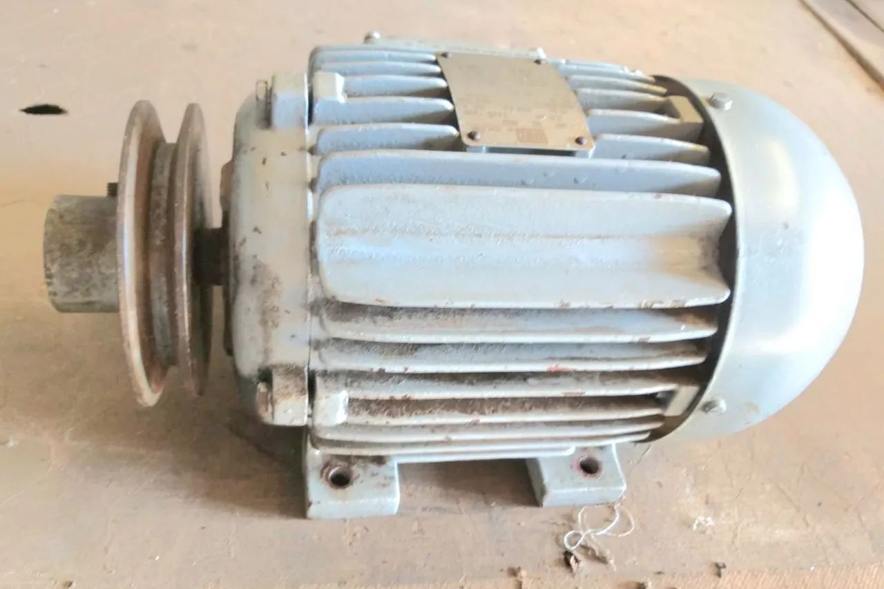 Motor Weg 2cv 1410rpm 220V/380V - Foto 4