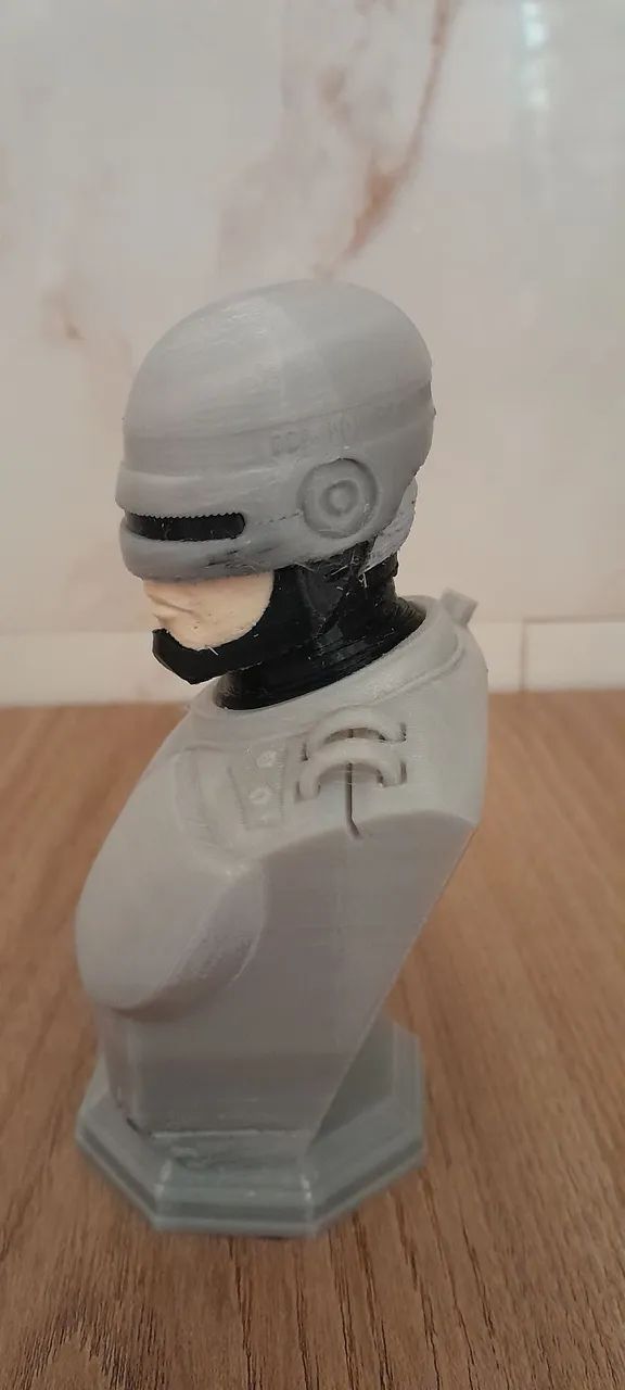 Busto Robocop - Foto 3