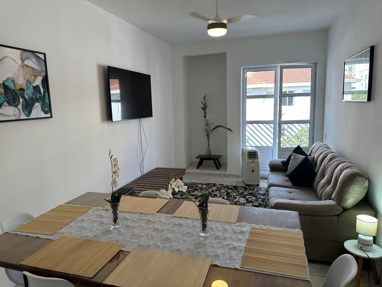 Apartamento no Centro do Guarujá nas Pintangueiras