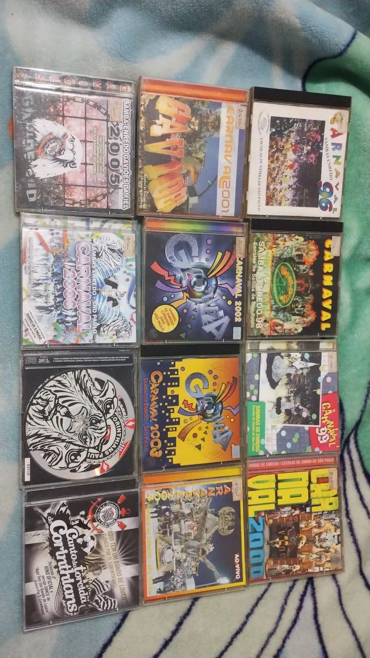 Coleção de CDs de Carnaval e Corinthians