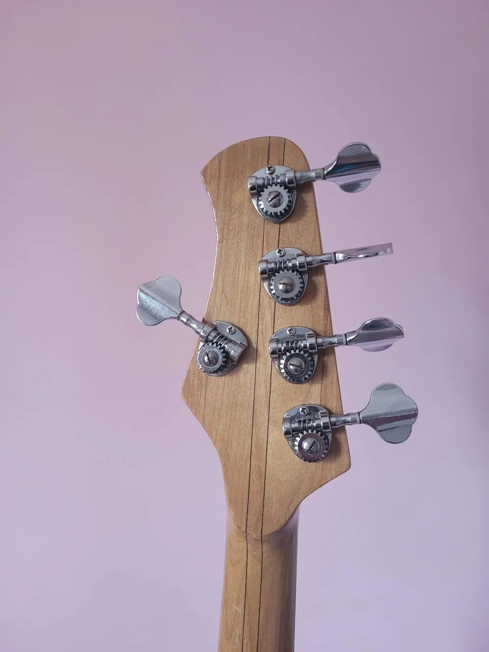 Baixo 5 cordas inteiriço luthier  - Foto 3