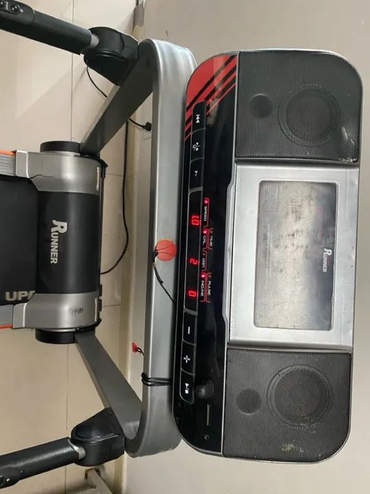 Esteira Elétrica Runner - Ótima para seus treinos! - Foto 3