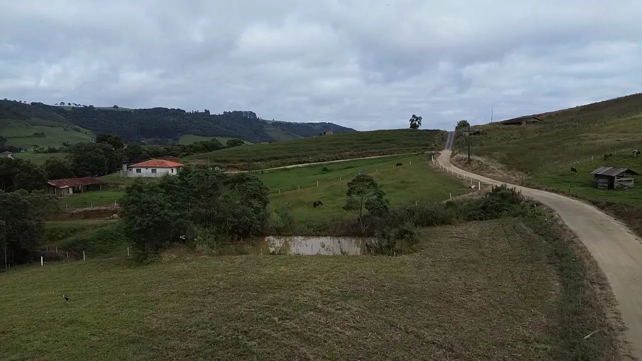 4.3 hectares em Alfredo Wagner com cachoeira - Foto 2