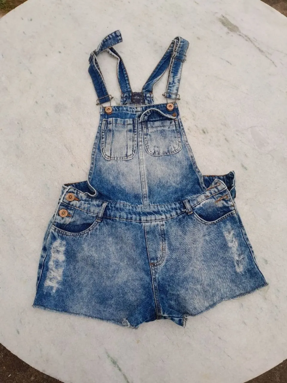 jardineira jeans