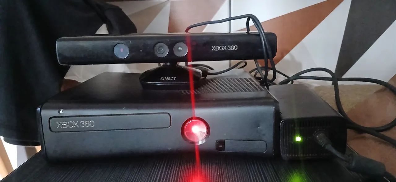 Xbox 360 slim e sensor kinect - Foto 3