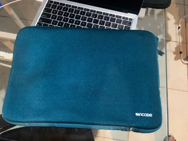 Capa Case Para Macbook 14 A 16 - Incase Classic Sleeve