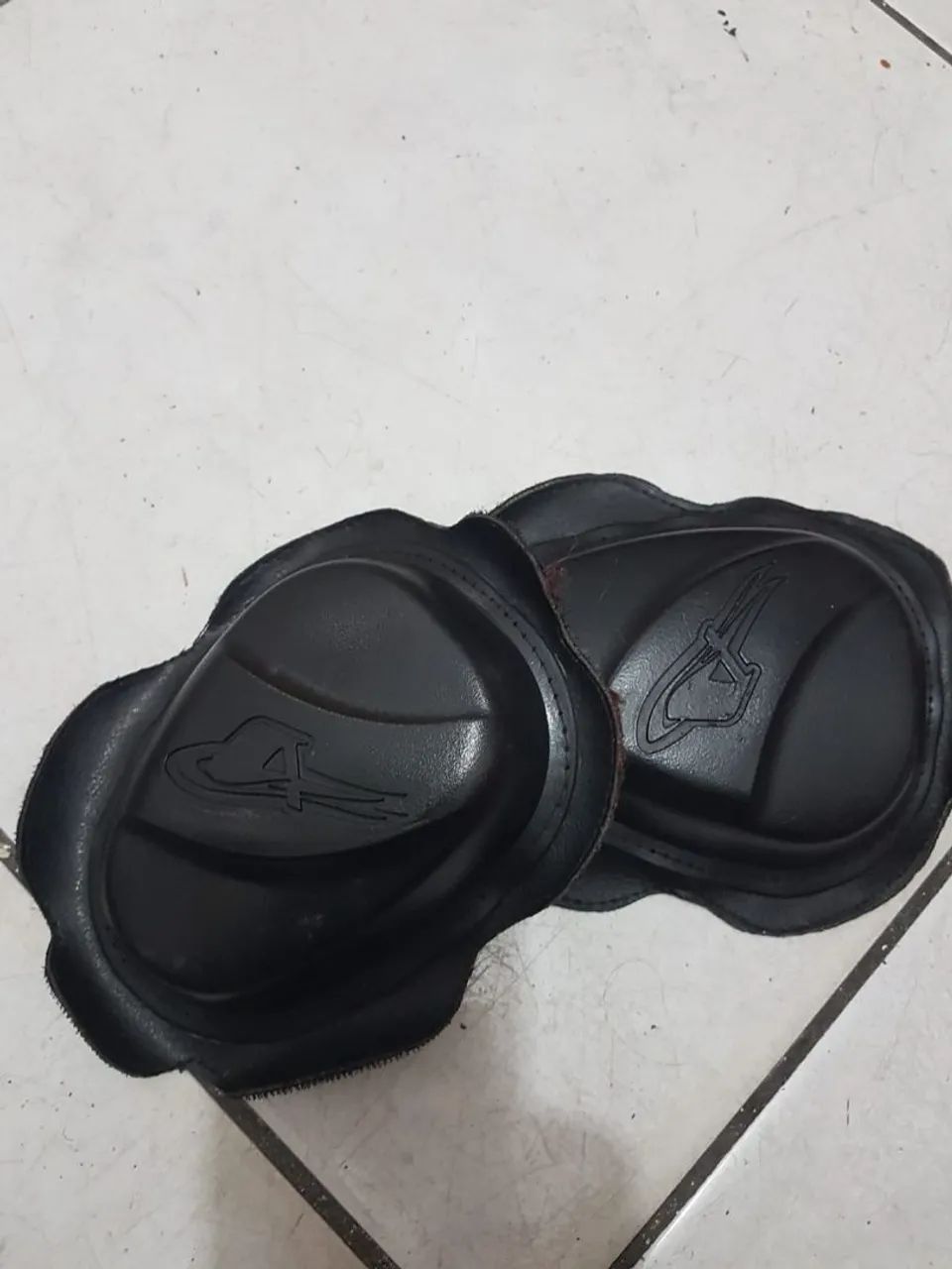 Joelheira, saboneteiras Alex Barros de proteção p/ moto sport  - Foto 6