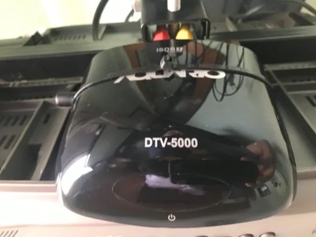 TV LG 20 polegadas (funcionando), com controle remoto, conversor digital e manual. - Foto 4