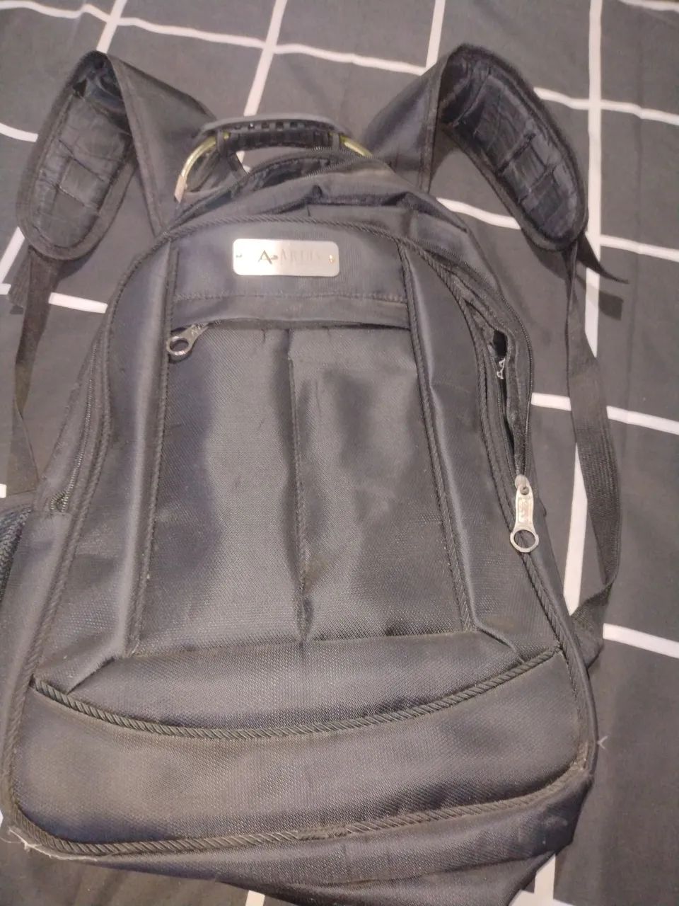 Mochila preta usada  - Foto 4