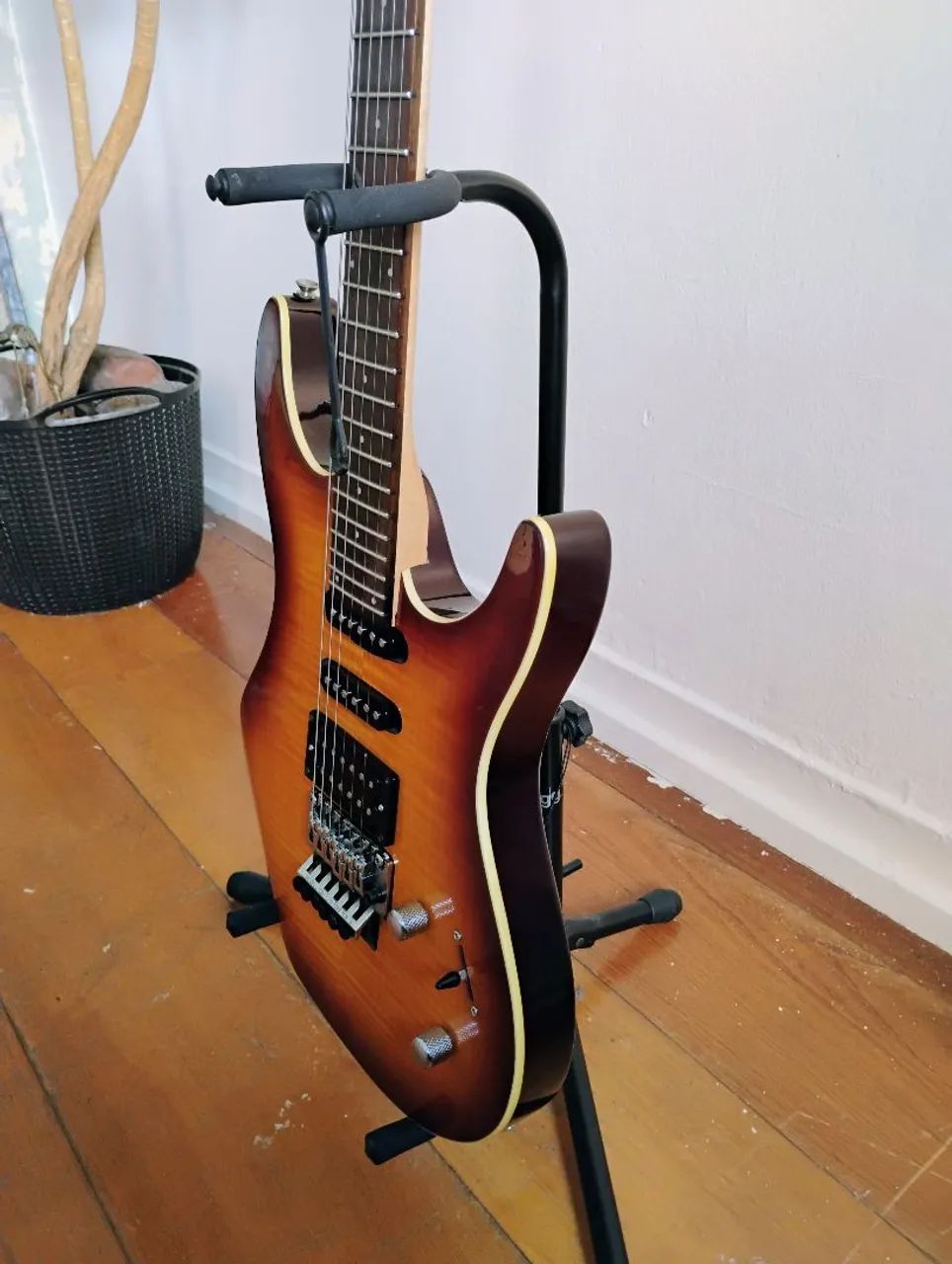 Guitarra Washburn RX25FVSB Sunburst - Instrumentos musicais