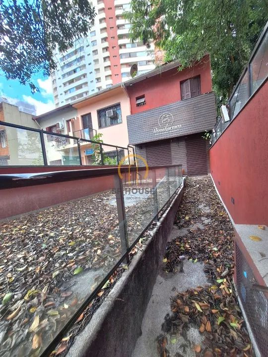 Casa comercial à venda e para locação, 4 salas, 4 banheiros, cozinha industrial com elevad - Foto 5