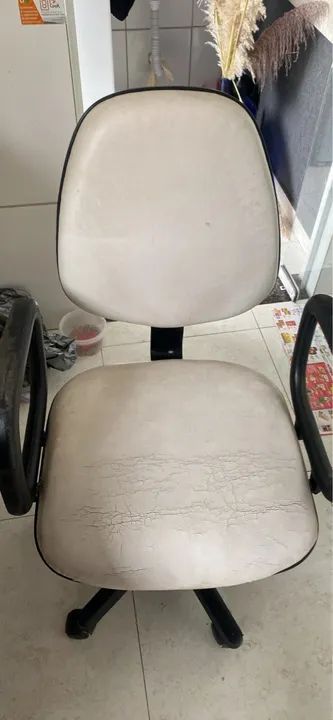 Cadeira de Escritório Giratória com Rodinhas