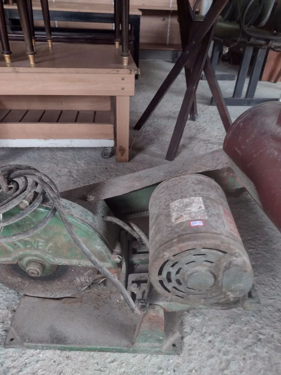 Máquina Policorte de Bancada  - Foto 2