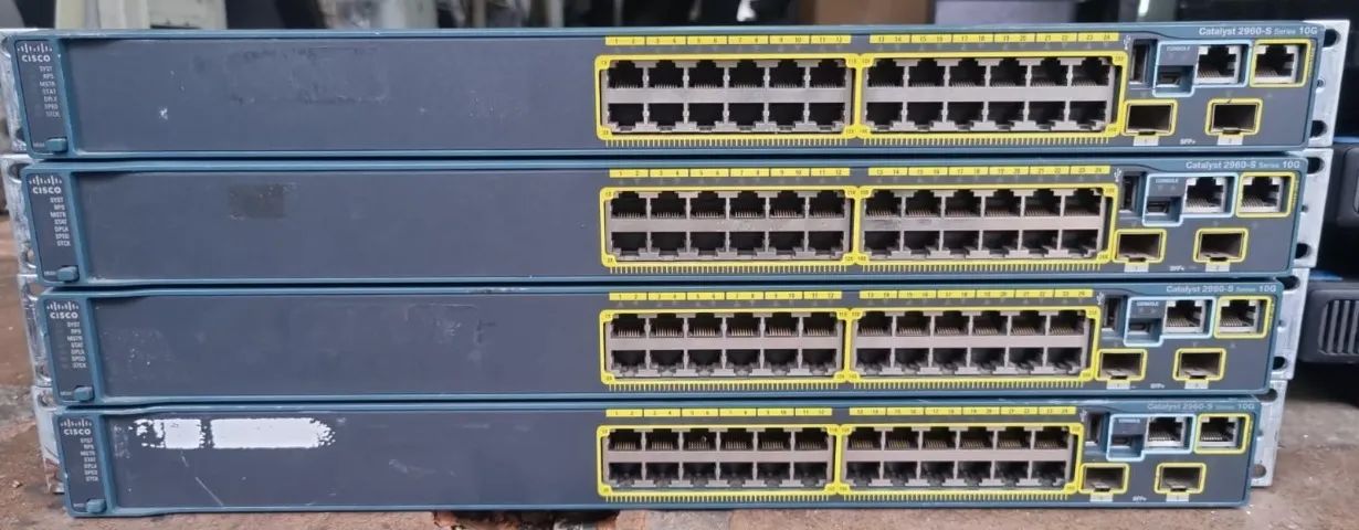 Switch Cisco 2960s 24Td-l 24Portas Gigabit 