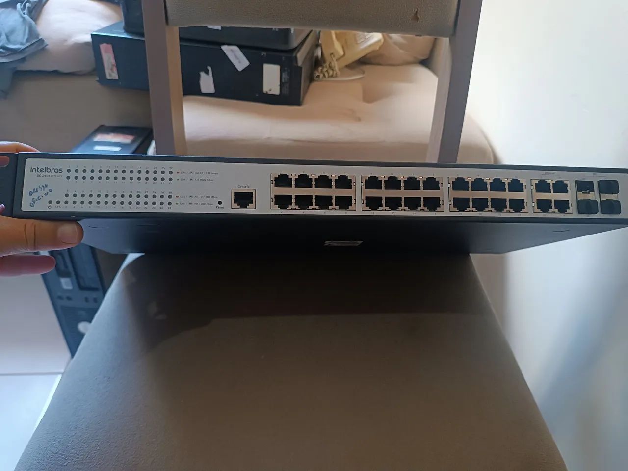 Switch Intelbras SG 2404 MR L2+ (usado) - Foto 2