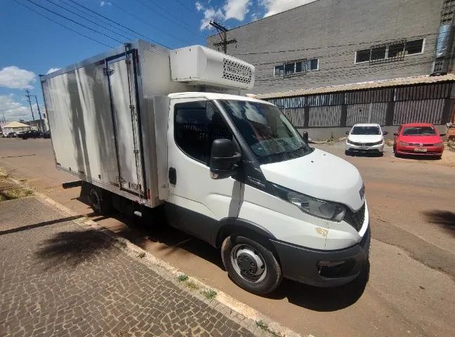 Iveco Daily 35150/21/22 baú frigorífico aparelho pra congelado  - Foto 2