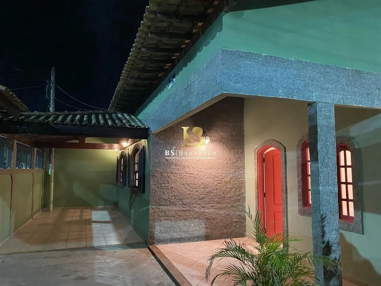 BS IMOBILIÁRIA - VENDE casa com 3 quartos, garagem, quintal -Trindade, São Gonçalo RJ